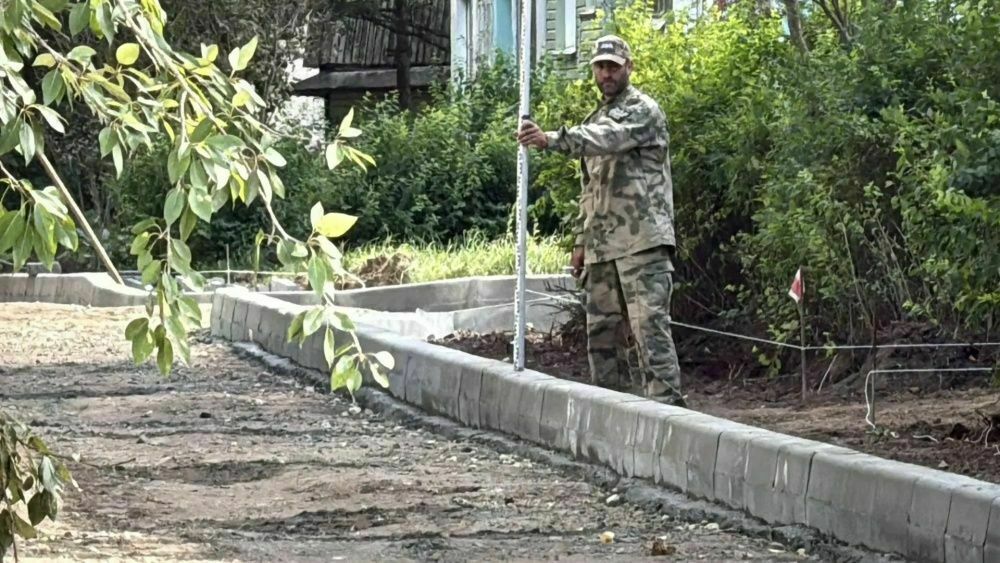 В Кирове ремонтируют тротуары на Ломоносова, Красноармейской и Производственной — 1istochnik