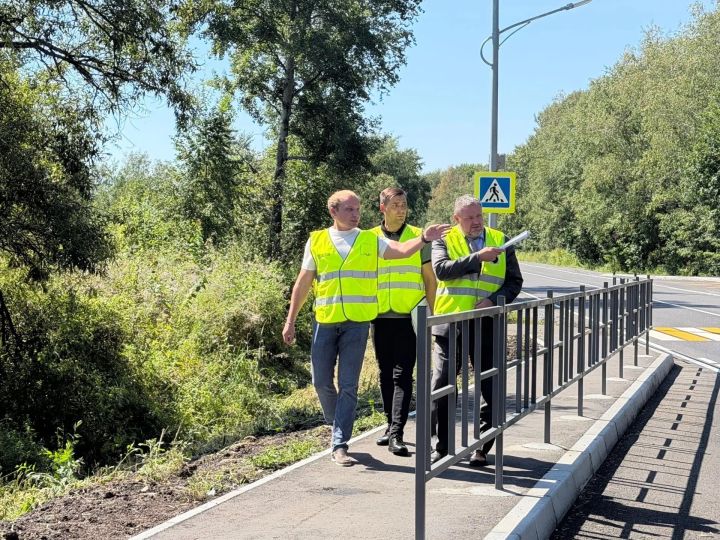 Дорогу к селу Дружба в Хабаровском крае ремонтируют по нацпроекту — ХабИнфо