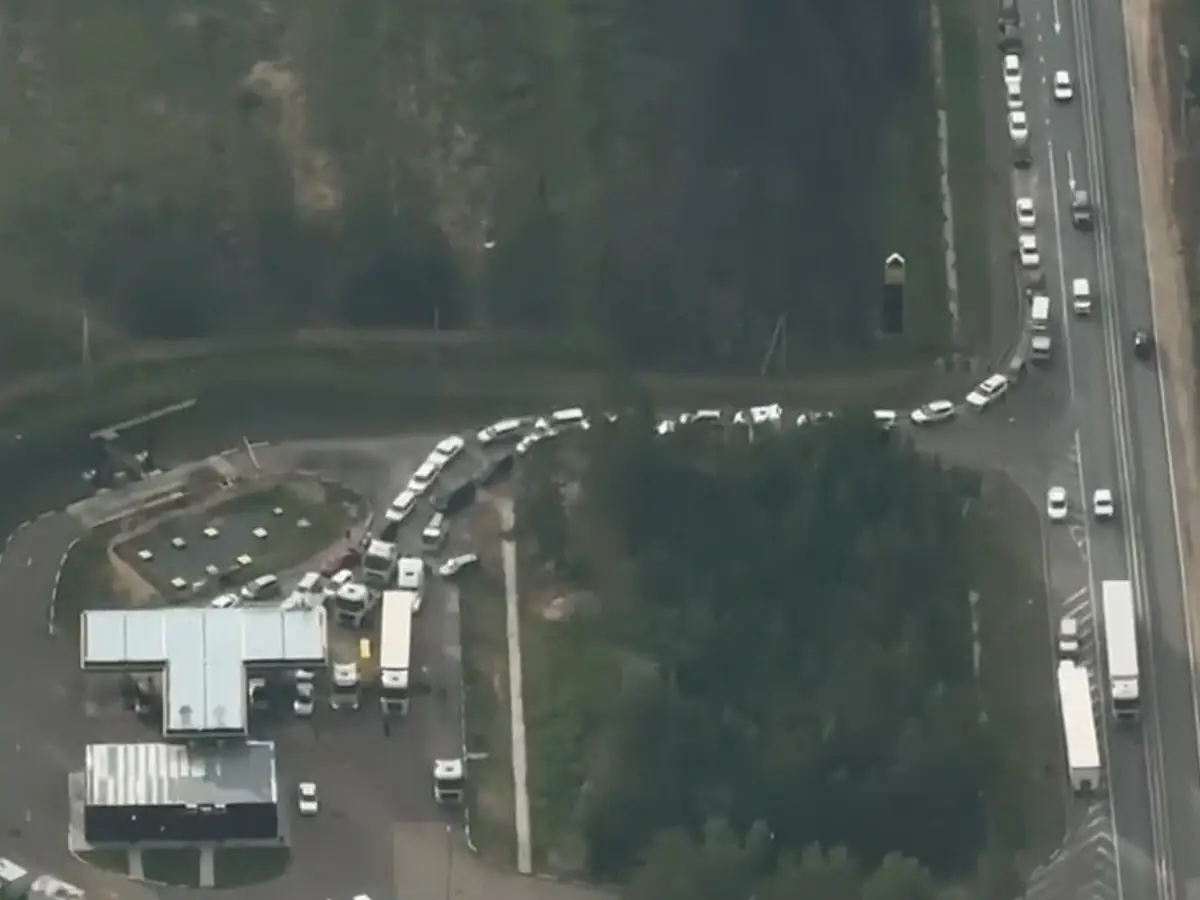 В Забайкалье завезли 50 тысяч тонн топлива, но 72% АЗС всё ещё с лимитами: когда водители заправятся без ограничений — pulsfid.ru