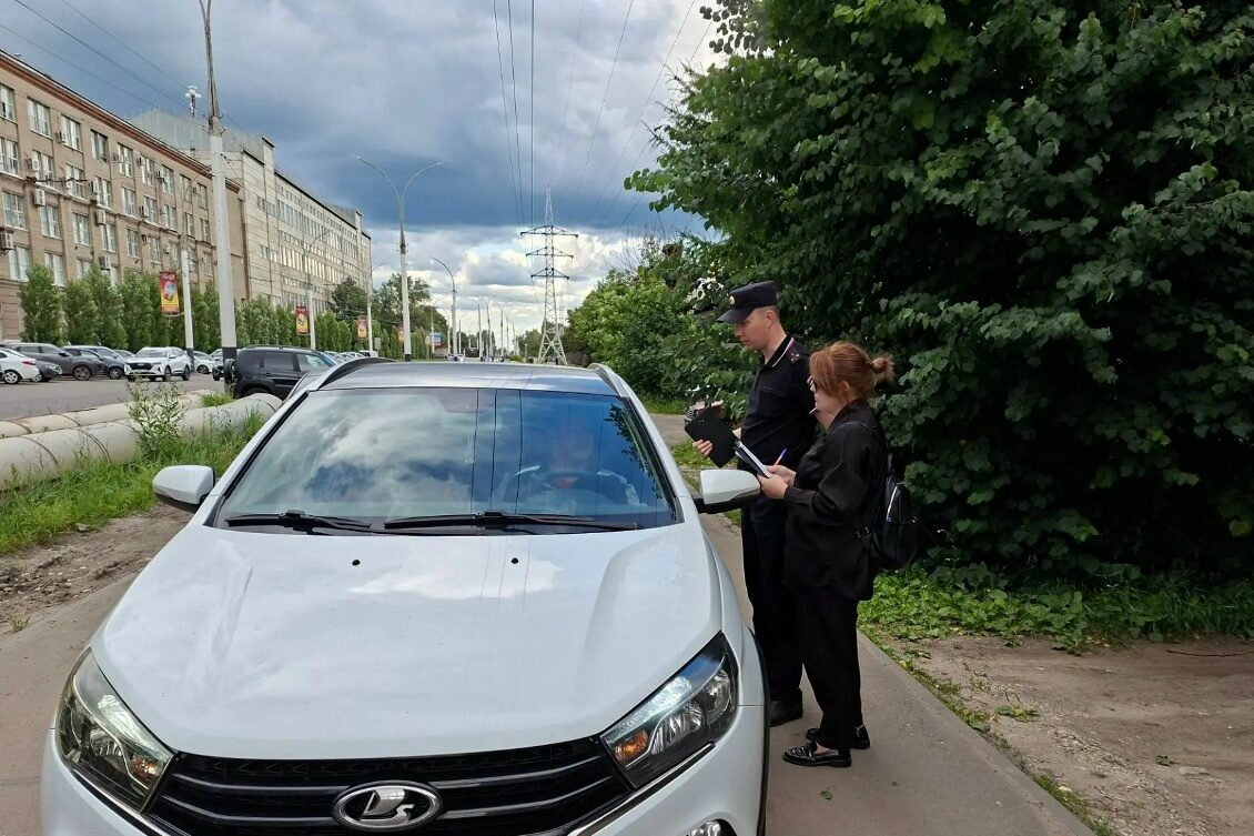 Неизбежные штрафы за парковку на тротуарах пообещал водителям глава администрации Тамбова — novostitambova.ru