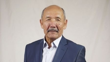 Ишенбай Кадырбеков: Пробки в Бишкеке начинаются не на дорогах — Вечерний Бишкек