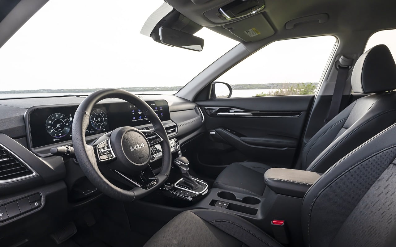 Недорогой и надежный «кореец» снова в продаже: он дешевле Geely и Tenet — За рулем