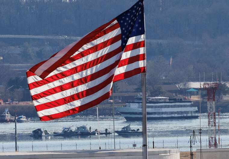 Инфляция в США ускорилась до 3,7%: бензин подорожал на 34%, а дизель — АНТИКОР