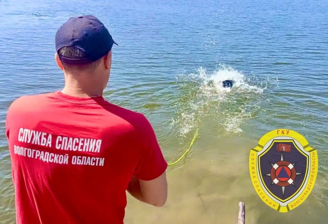 Водолазы подняли тело мужчины со дна Медведицы в Волгоградской области — volganet.net