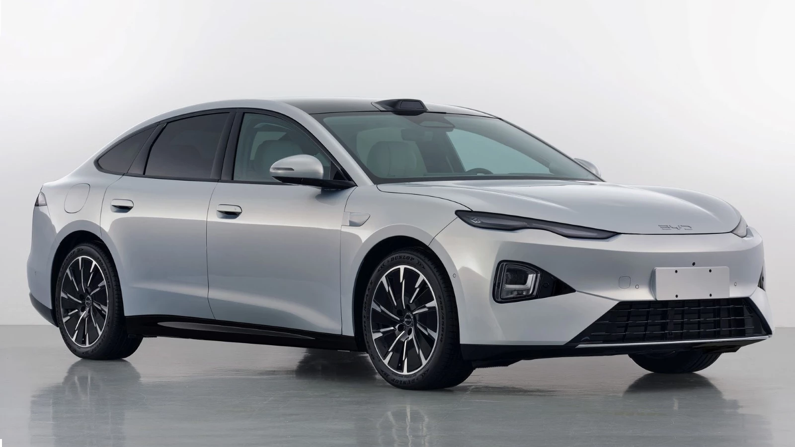 BYD готовит новый седан Seal 07. Он как флагман, только дешевле — Китайские автомобили