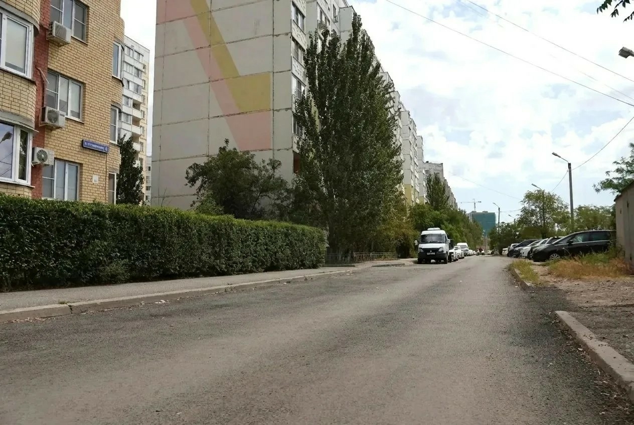 В Кировском районе Астрахани начали масштабный ремонт дворовых дорог — АБН24