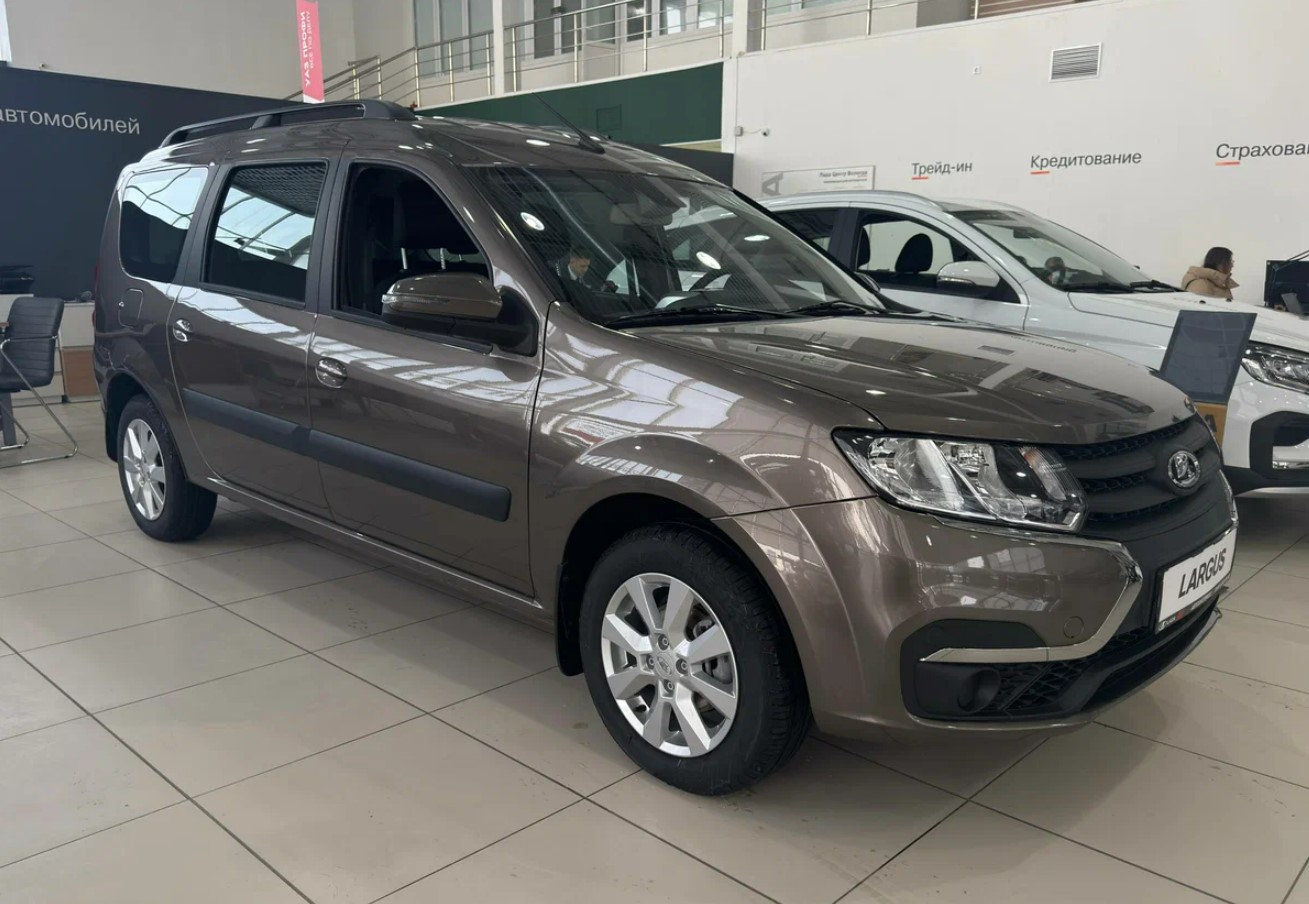 Официально объявлены цены на битопливные Lada Largus 2026 модельного года: фургоны и универсалы стали доступнее — RusDTP.RU