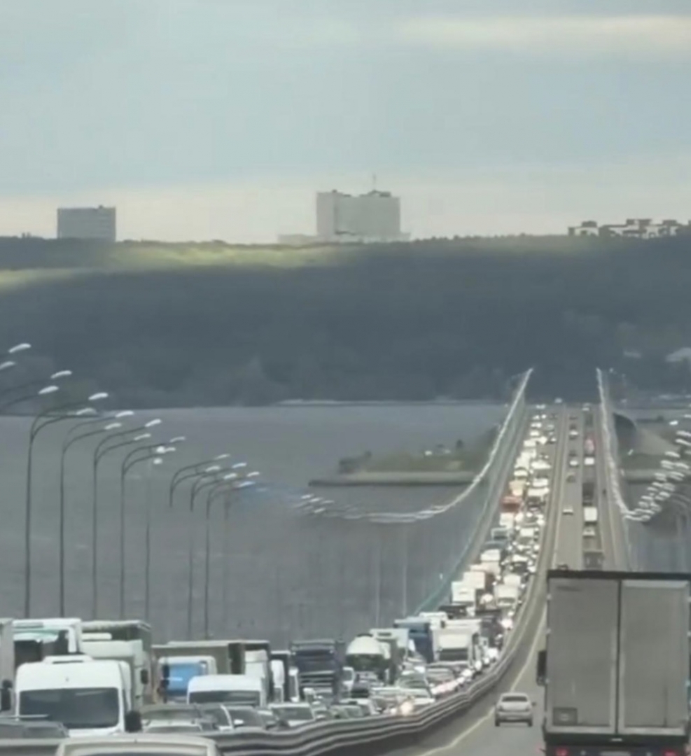 На Президентском мосту из-за ДТП и ремонта дороги затруднено движение транспорта — 73online.ru