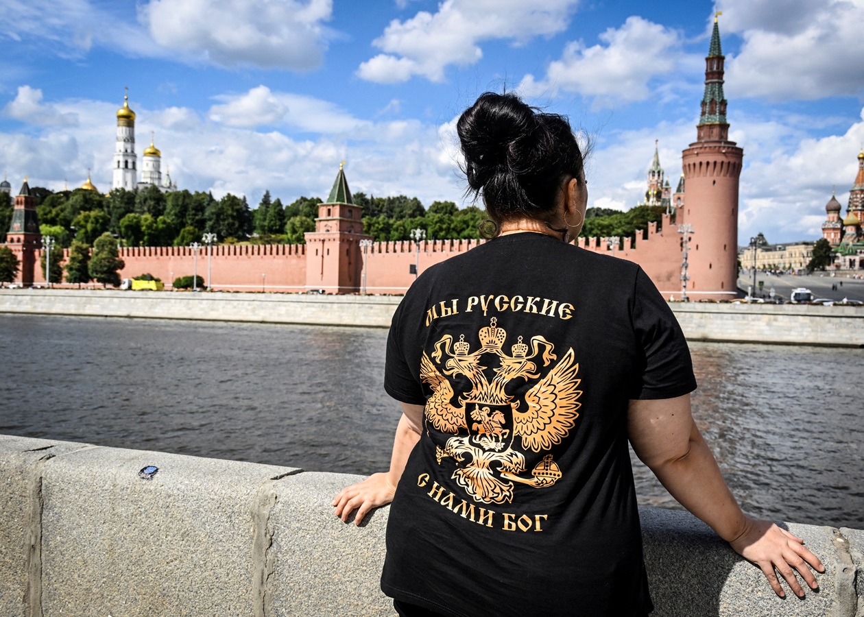 Дроны, дефицит бензина и война: в РФ рекордно упал "индекс счастья — Korrespondent.net