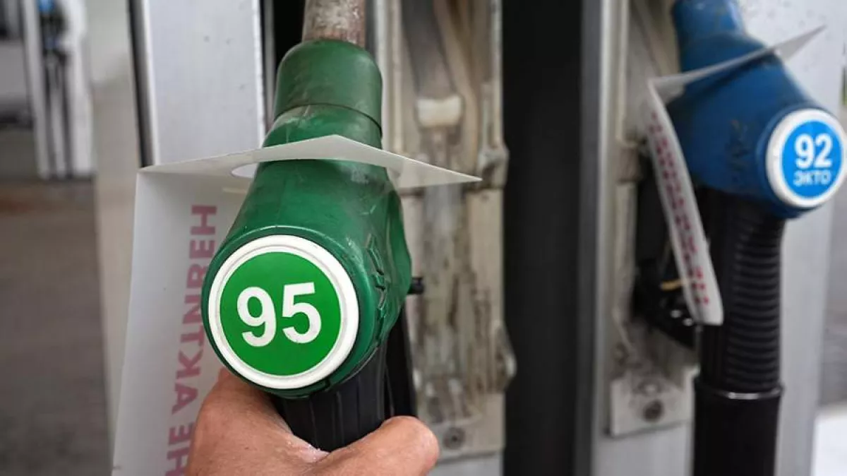 В России в 53 регионах снизились цены на бензин за неделю — Caliber.Az