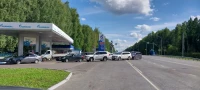 Очередь 50 плюс": можно ли найти бензин в Томске с помощью интернета? — РИА Томск
