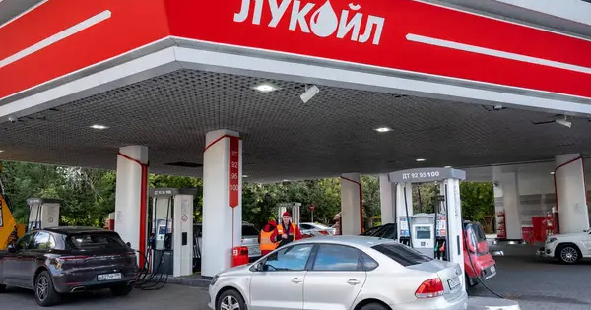В Москве ввели лимиты на продажу бензина: на АЗС дефицит топлива — Delo.ua
