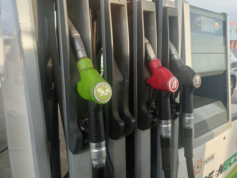 Ангарская нефтехимическая компания начала массово отгружать топливо розничным сетям региона — Номер Один - Новости Бурятии и Улан-Удэ сегодня