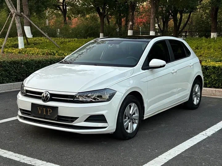 Новый Volkswagen с автоматом начали привозить в Россию: цена оказалась ниже 1,5 млн рублей — Южный автомобиль