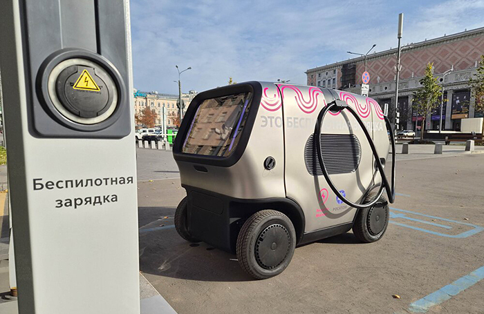 В Москве тестируют роверы-пауэрбанки для зарядки электромобилей — BFM.ru