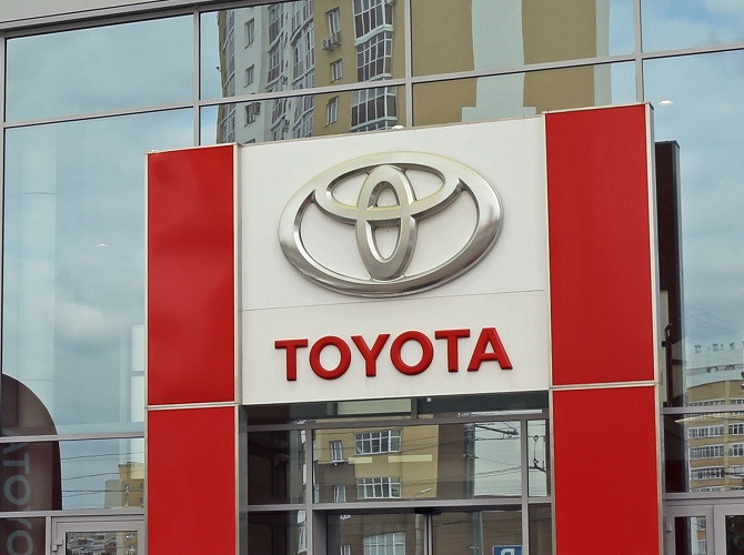 Мировые продажи Toyota падают шестой месяц подряд — агентства «Автостат
