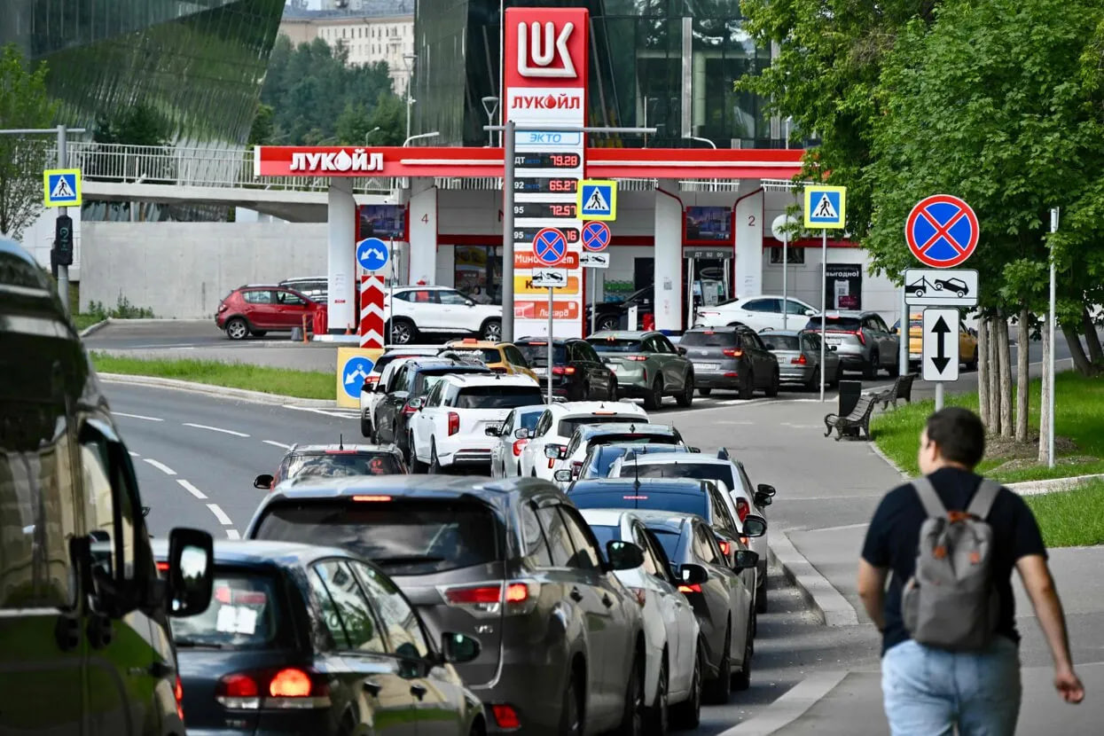 Ситуация с бензином на М-4 «Дон» 25 августа: бензин начал появляться — Южный автомобиль
