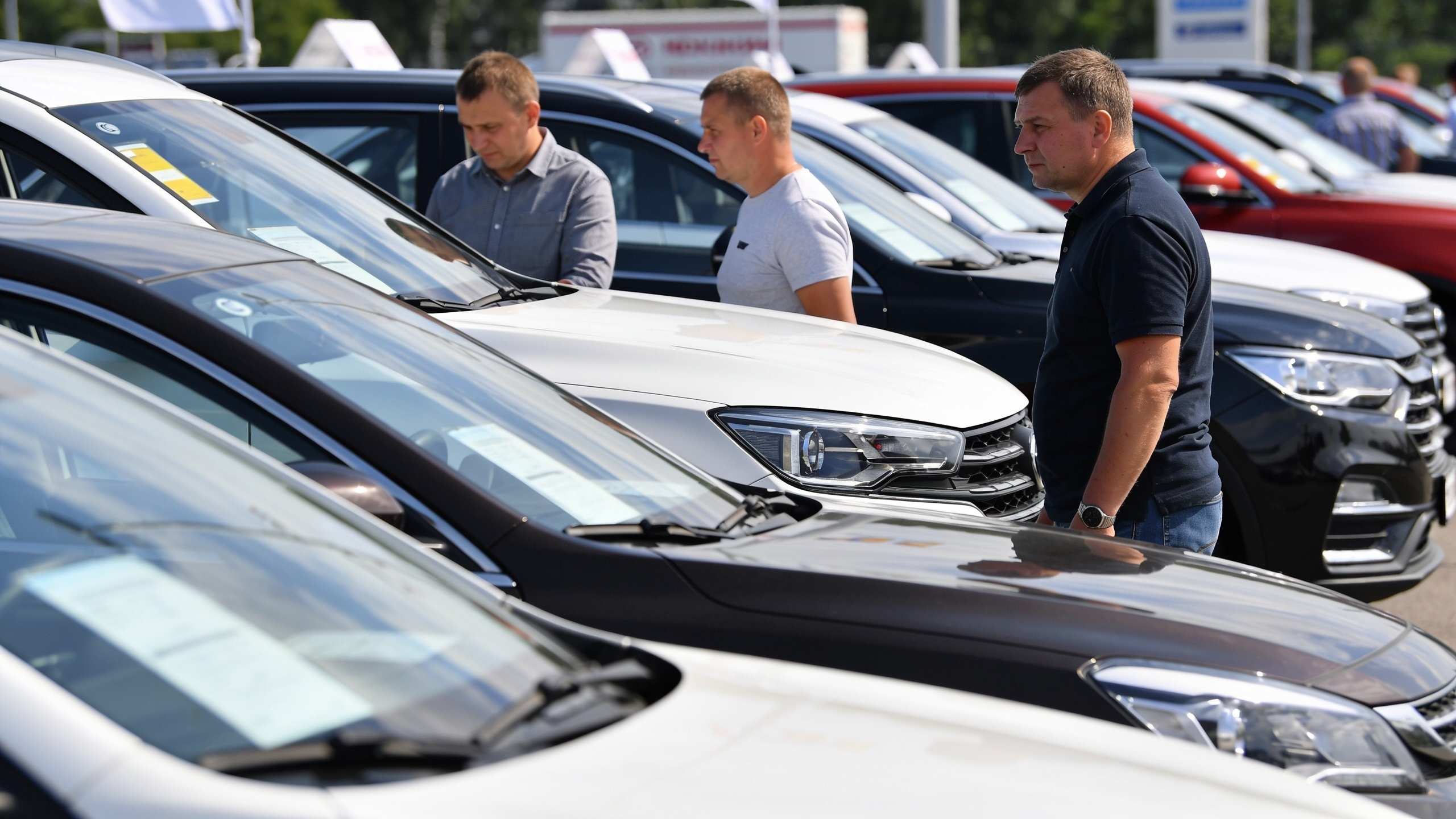 Китайские бренды сдают позиции: российские авто дышат в спину на рынке новых машин — 110km.ru