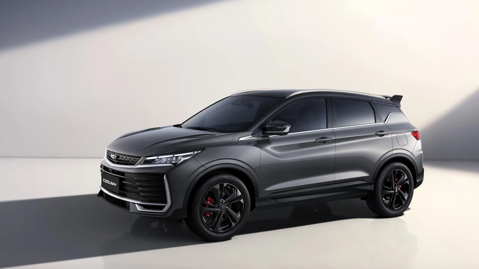 Подешевел на 170 тысяч. Geely вывела на рынок России новую верс... — Китайские автомобили