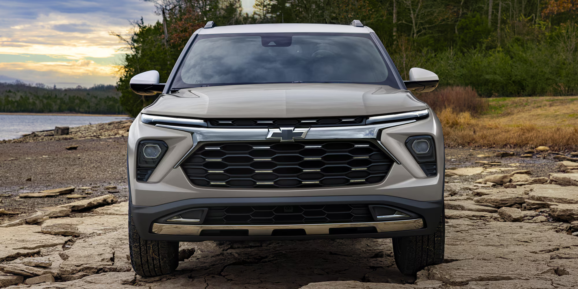 Новый Chevrolet Trailblazer привезли в Россию: полный привод и автомат, цена от 2,3 млн рублей — Южный автомобиль