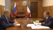 Полпред президента Анатолий Серышев обсудил ситуацию с бензином во время поездки в Хакасию — Катунь 24