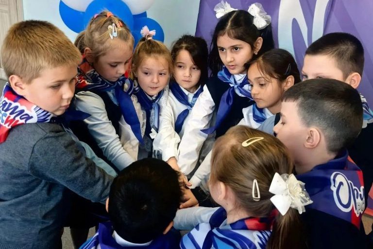 Более 11 тысяч первоклассников Тверской области стали «Орлятами России — TVTver.ru