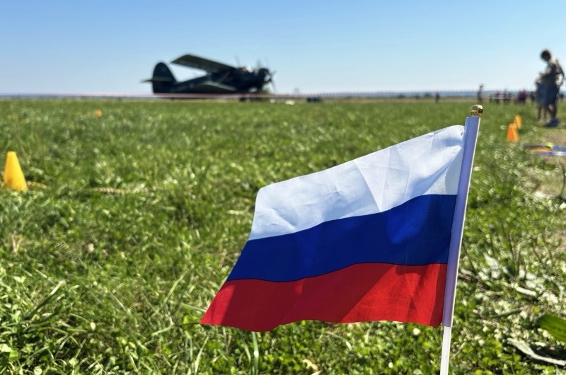 День Государственного флага в Тамбовском округе отметили авиапраздником — Притамбовье