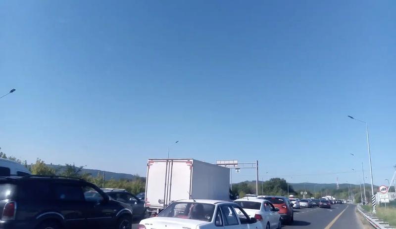 Ситуация на трассе М-4 Дон 10 августа: где заправиться и сколько стоять в пробках — newkuban.ru