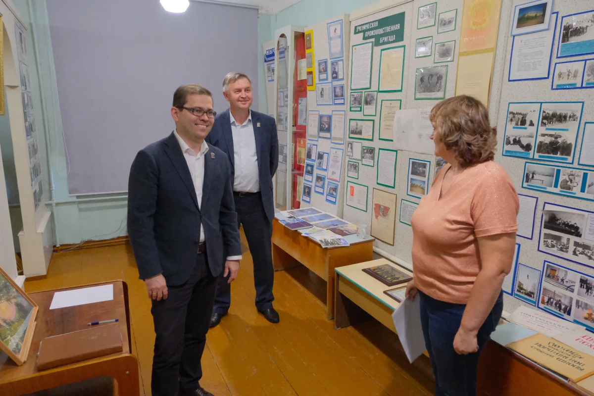 Спикер Заксобрания Кировской области Роман Береснев: В Оричевском районе начался ремонт дороги Коршик — RuNews24