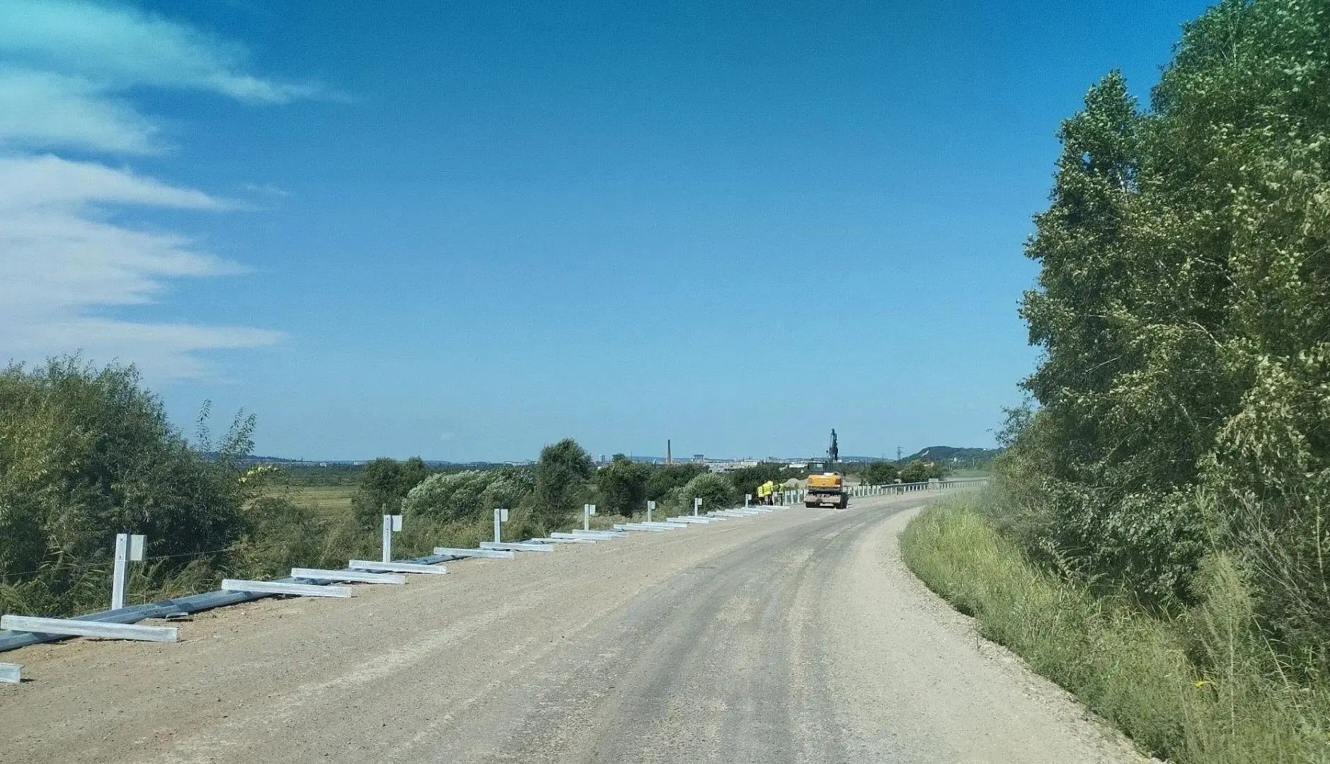 Дорогу готовят к асфальтированию в районе картонного комбината в Уссурийске — UssurMedia