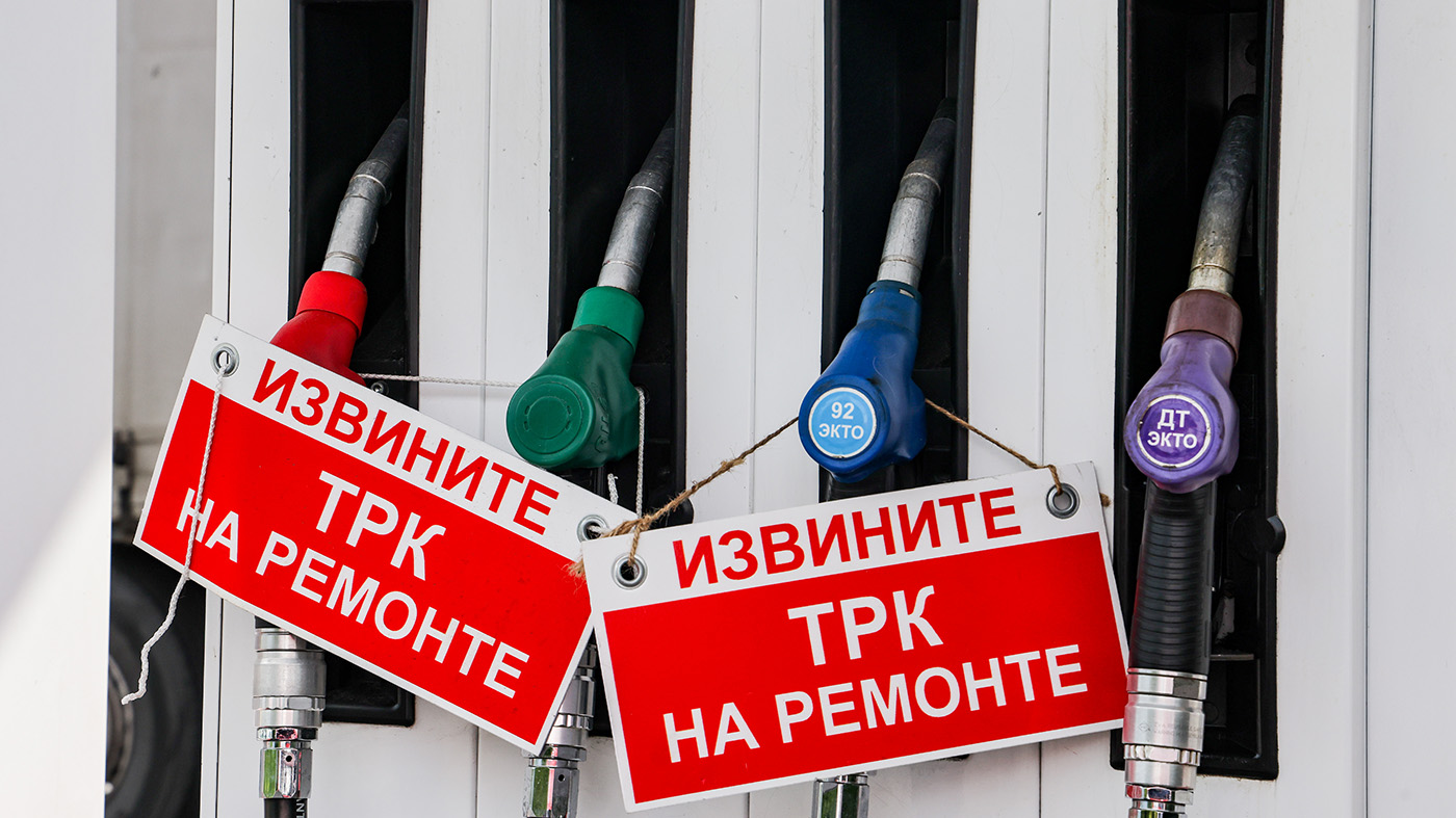 СМИ узнали об отсутствии бензина на большей части заправочных станций в России — RTVI