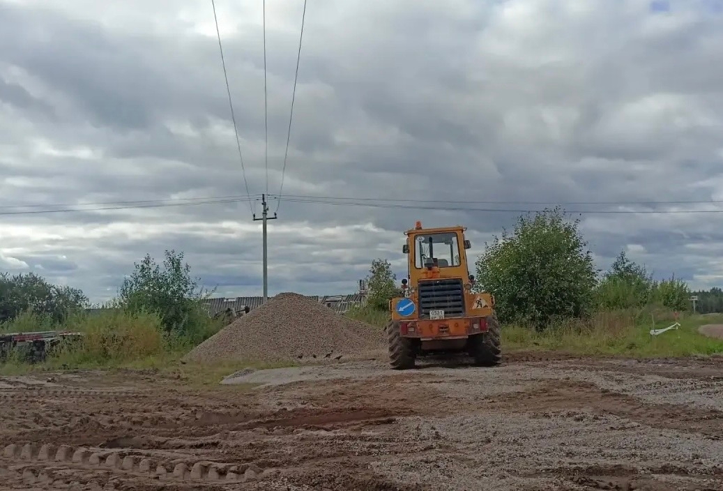 В Пестовском округе началась подготовка к ремонту дороги на съезде с федеральной трассы А-122 — Великий Новгород.ру