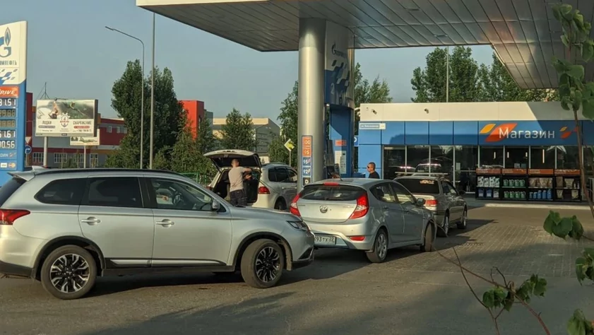 Власти Барнаула сообщили о ситуации с бензином в городе — Amic.ru
