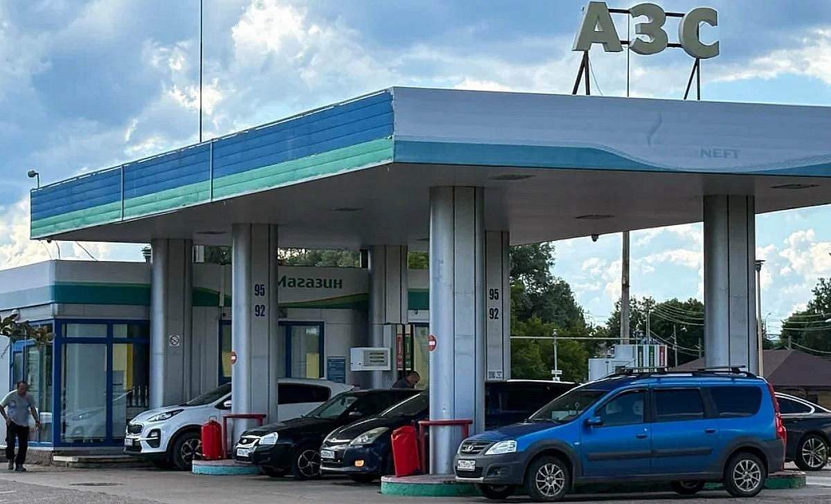 Три района Башкирии оказались в «красной зоне» по топливу, а на АЗС убирают отметку «Евро-6 — Пруфы