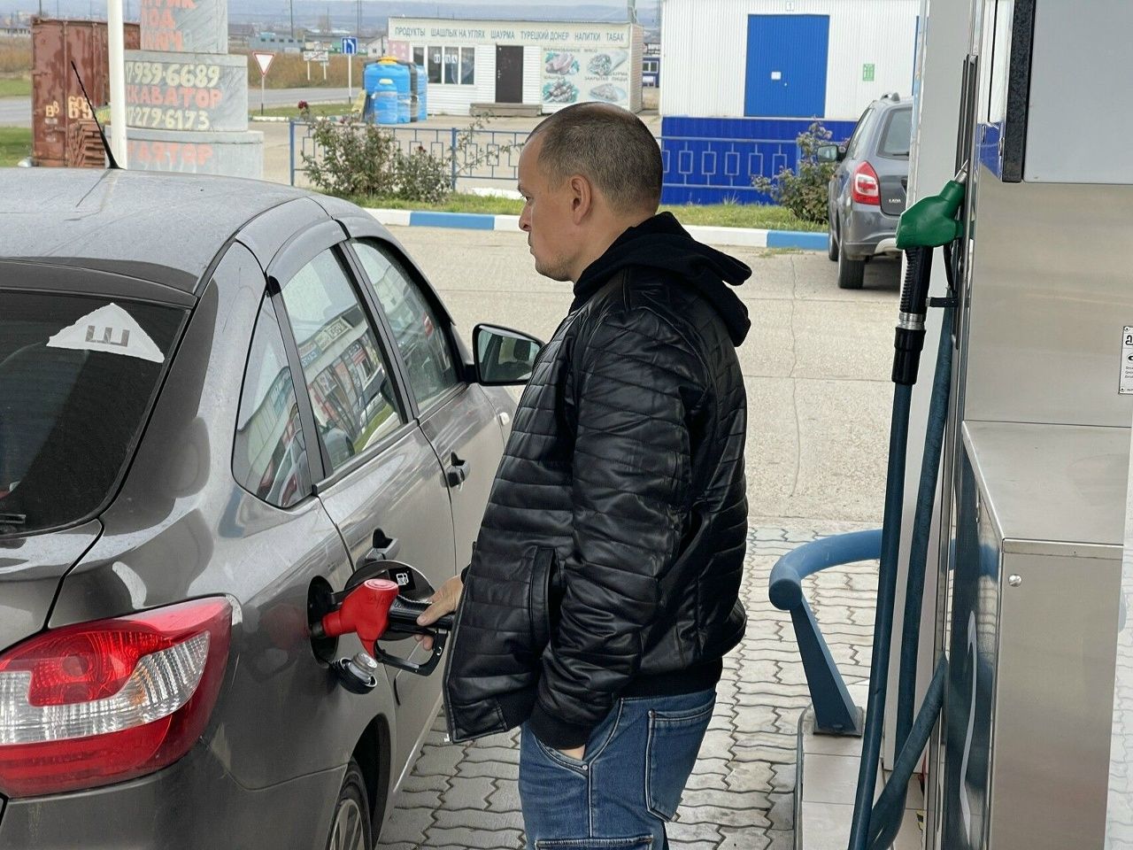 Цена премиального бензина в Татарстане перевалила за 100 рублей — Челнинские известия