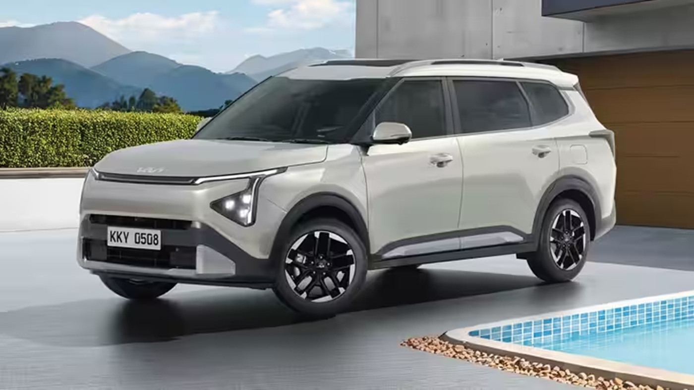 Семейный компактвэн Kia Carens удивил ценой ниже китайских конкурентов — 110km.ru