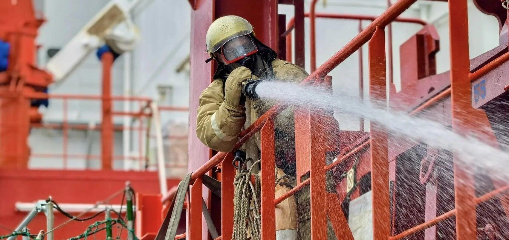 В Комсомольске-на-Амуре пожар не повлиял на выпуск бензина — vostok.today