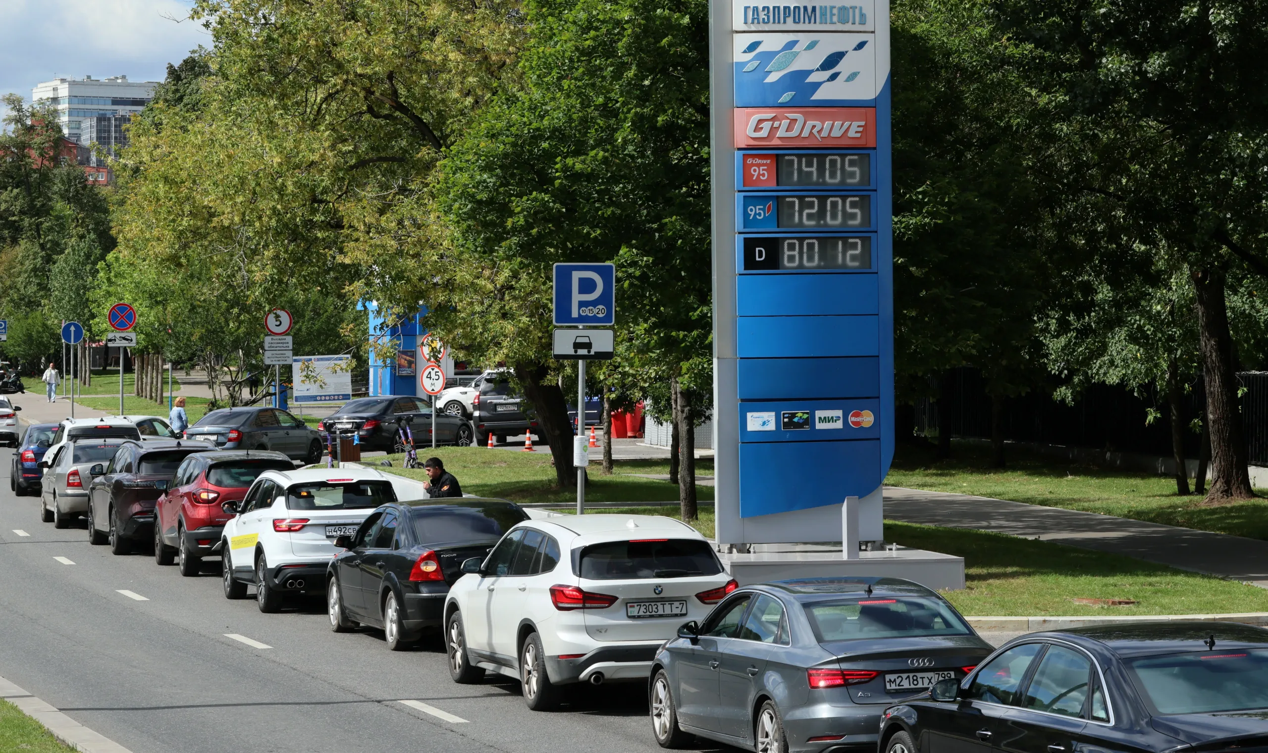 Московские АЗС вновь вводят ограничения на покупку топлива на фоне дефицита бензина — Cyprus Inform