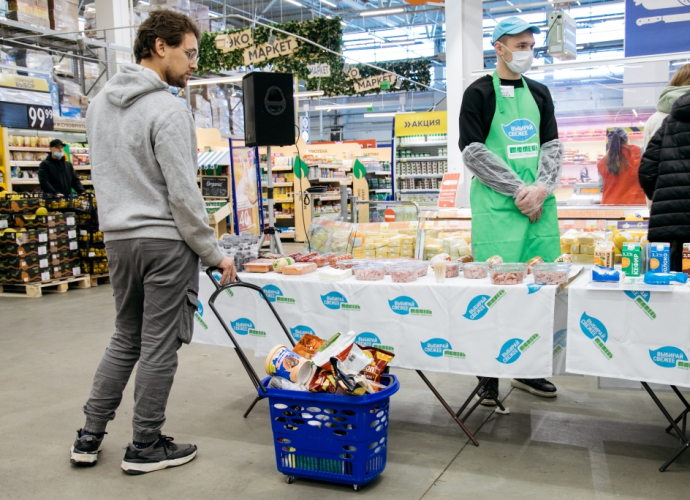 В Югре снизились цены на услуги и продукты – овощи, яйца и сыр — 2goroda.ru
