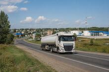 В 53 регионах России упали цены на бензин. Что насчёт Кубани? В Краснодаре по-прежнему острый дефицит бензина, тогда как в других городах все налаживается — Живая Кубань