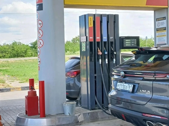 В Таганроге очереди на заправках доходят до 90 автомобилей — Городской репортер