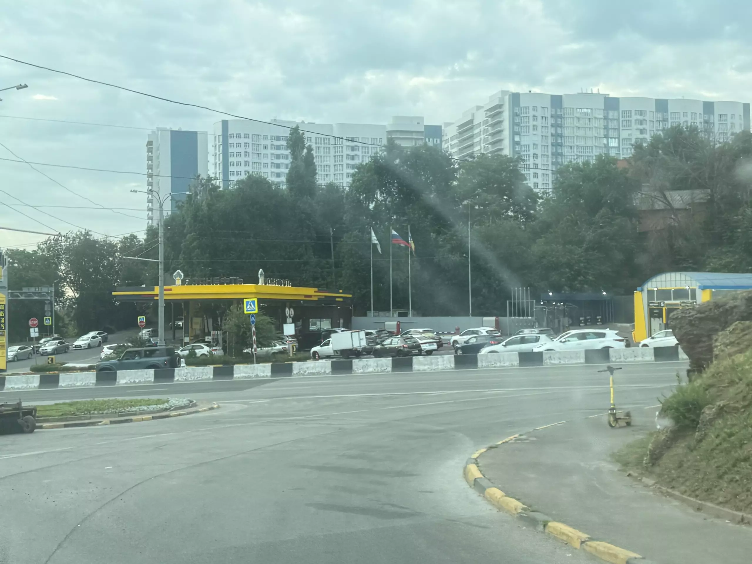 Бензин в Ростове 10 августа: где нет АИ-95 и очереди на АЗС — DonDay