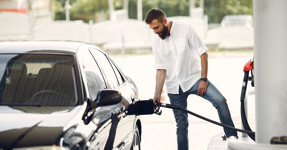 Очереди не уменьшаются, пустых заправок становится больше: что происходит с бензином в Москве и области — MenToday