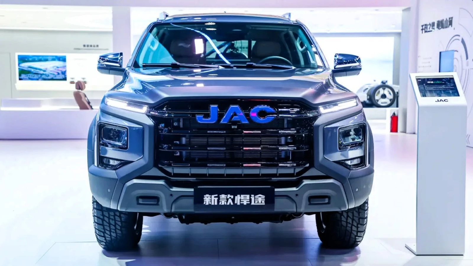 Обновленный JAC T9 показали в Китае. Рамный пикап получил нов... — Китайские автомобили