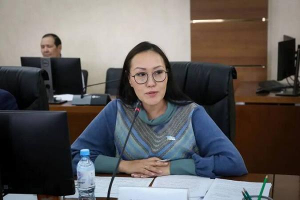 Нюргуяна Заморщикова обратилась в прокуратуру из за ситуации с топливом в Якутске — Саха Парламент