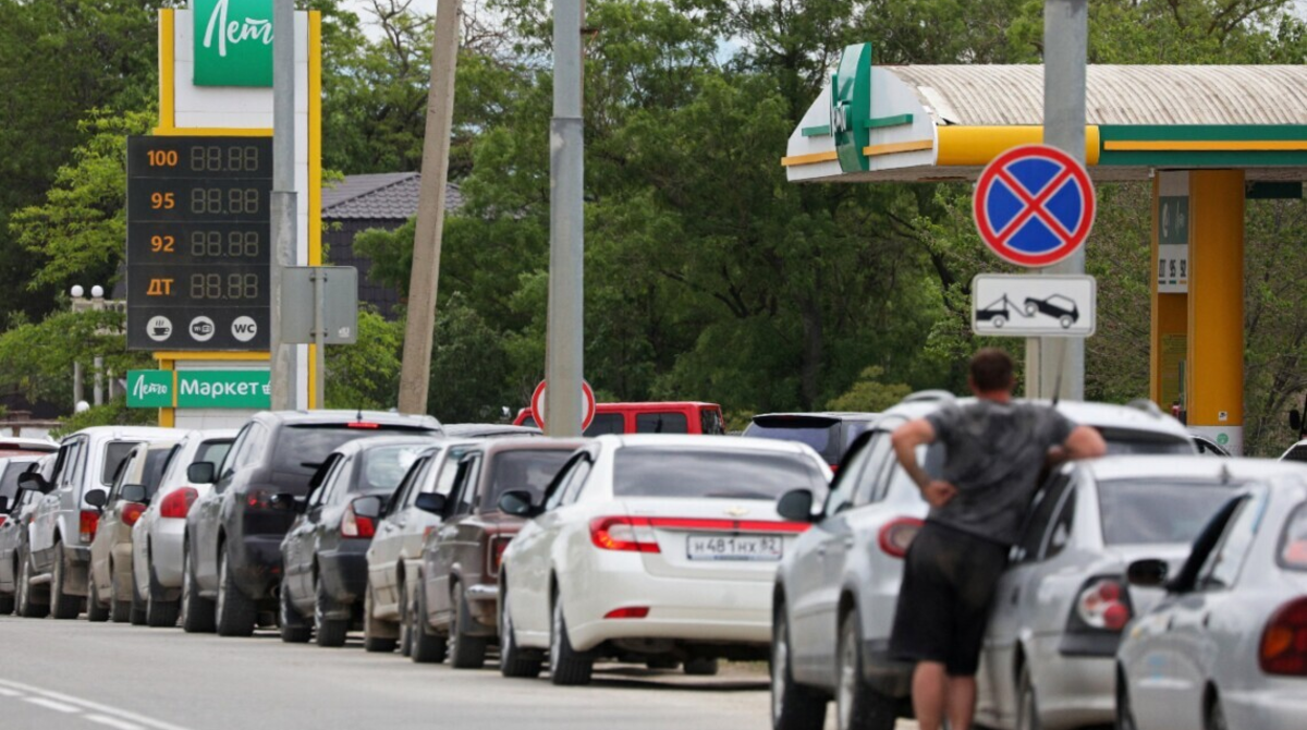 В Москве снова ввели ограничения на продажу бензина — Слово и Дело