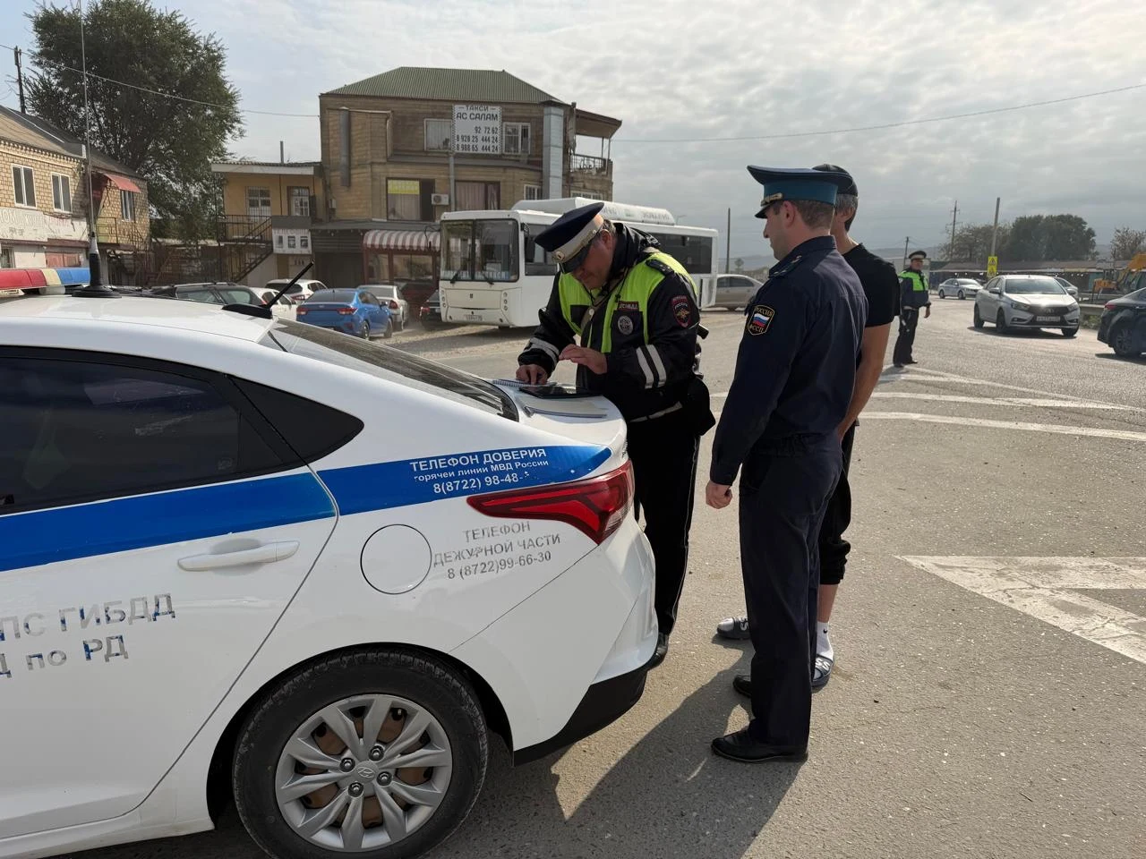 В Дагестане у владельца изъяли грузовое авто за неоплаченные штрафы ГИБДД и долги по налогам — РИА Дагестан