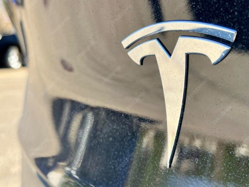 Продажи Tesla в России падают третий год подряд — TKS.RU