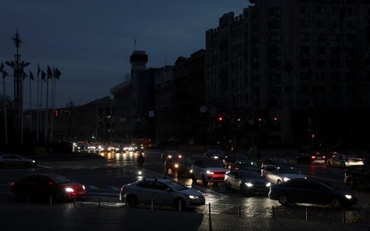 Ворог вдарив по енергооб’єкту в Києві: чотири райони столиці частково знеструмлені — Ukr.net