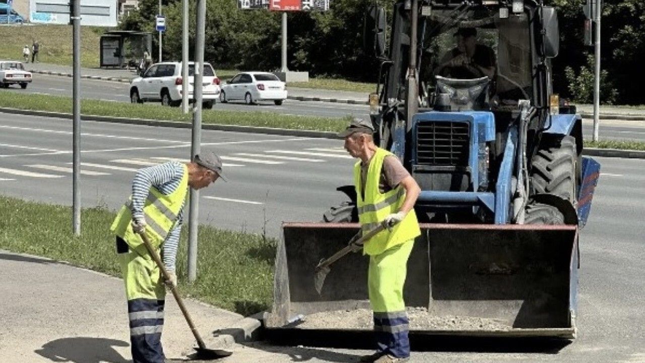 В работах по благоустройству улиц Пензы задействованы 103 единицы спецтехники — Пенза-Взгляд: новости Пензы и области сегодня